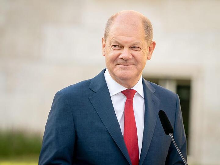 Olaf Scholz (SPD), Bundesminister der Finanzen, gibt ein Statement ab. Foto: Kay Nietfeld/dpa