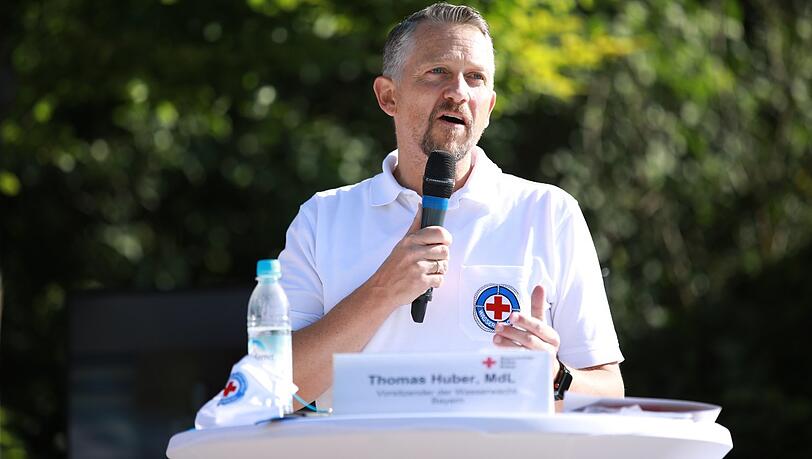 Thomas Huber, CSU-Landtagsabgeordneter aus Ebersberg, ist Vorsitzender der Wasserwacht Bayern. Thomas Huber, CSU-Landtagsabgeordneter aus Ebersberg, ist Vorsitzender der Wasserwacht Bayern.