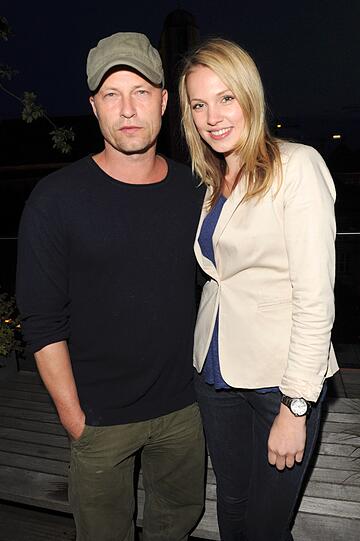 ...war auch Schauspieler Til Schweiger da, hier mit Freundin Svenja Holtmann.