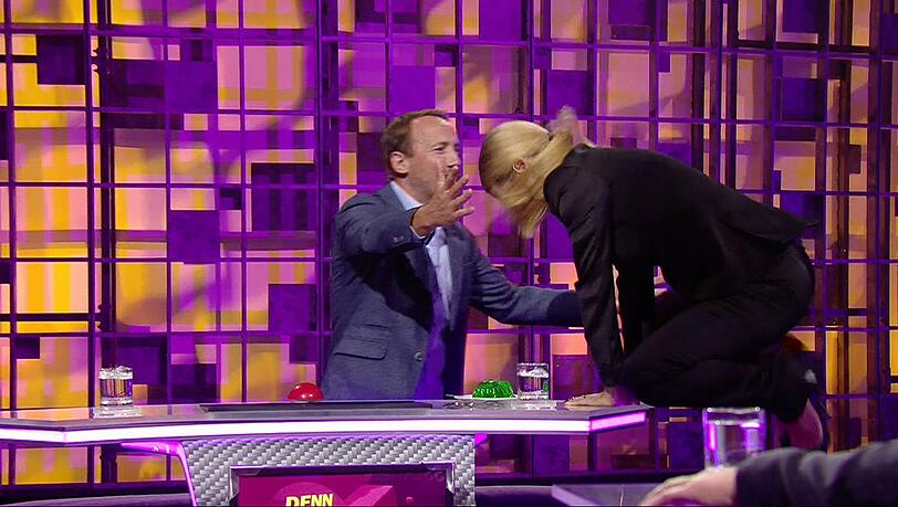 Dieser Sprung wird Michelle Hunziker zum Verhängnis... Dieser Sprung wird Michelle Hunziker zum Verhängnis...