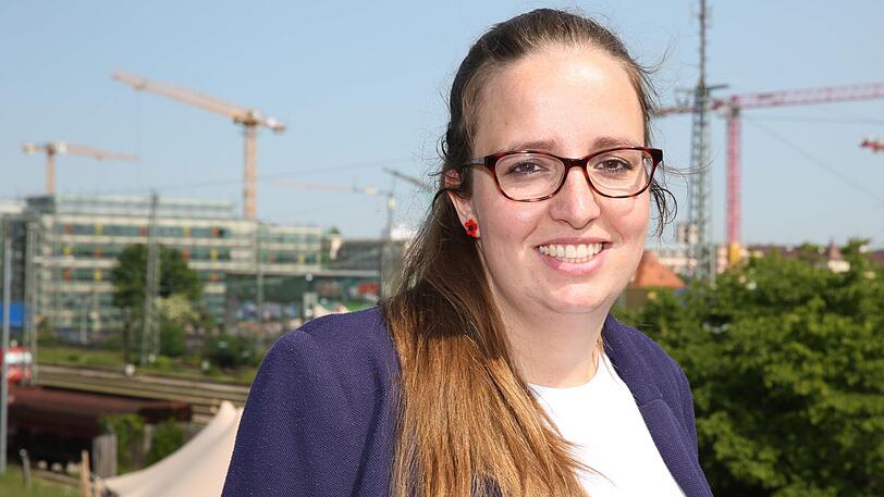 Lena Odell (SPD): "Normalerweise würde man sich mit den neuen Stadtratskollegen auf einen Kaffee treffen oder nach einer gemeinsamen Sitzung noch ein bisserl ratschen."