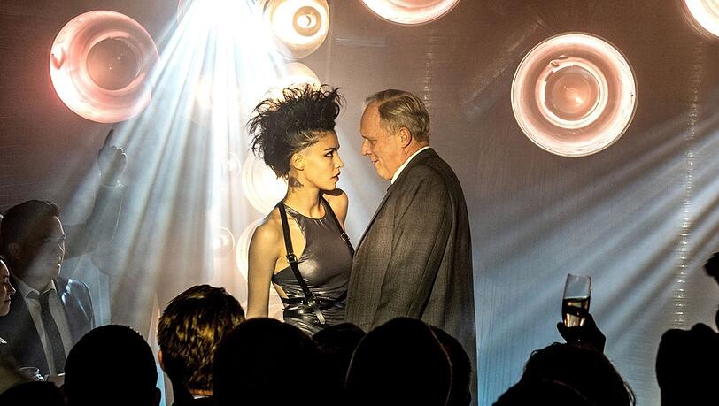 "Tatort: Murot und das Paradies": Ruby Kortus (Ioana Bugarin) und Felix Murot (Ulrich Tukur).