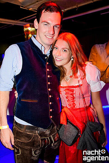 Zur Wiesn machen die Münchner im Neuraum nonstop Party.