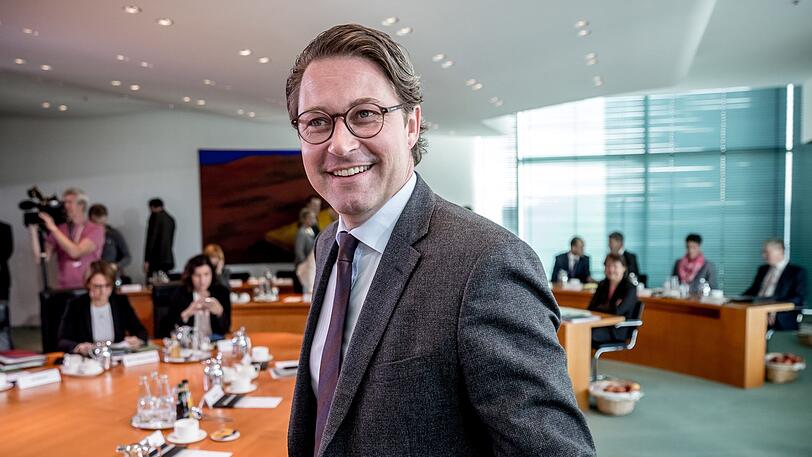 Die Opposition verliert das Vertrauen in die Arbeit des Ministers. Inzwischen habe man keinen Glauben mehr in den Aufklärungswillen Scheuers.