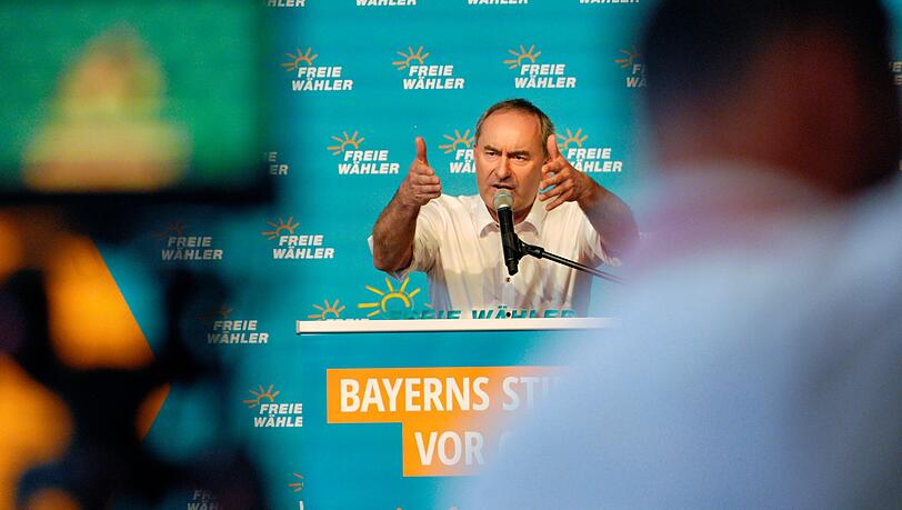 Klare Worte, aber kein euphorischer Applaus: Freie-Wähler-Chef Aiwanger kann derzeit dennoch mit der Lage seiner Partei in Bayern zufrieden sein. Klare Worte, aber kein euphorischer Applaus: Freie-Wähler-Chef Aiwanger kann derzeit dennoch mit der Lage seiner Partei in Bayern zufrieden sein.