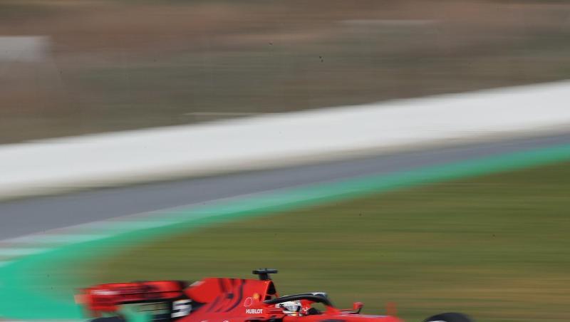 Ferrari-Pilot Sebastian Vettel in seinem neuen Ferrari SF90 in Barcelona. Ferrari-Pilot Sebastian Vettel in seinem neuen Ferrari SF90 in Barcelona.