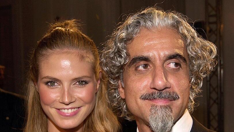 Ric Pipino, der 14 Jahre ältere Promi-Coiffeur aus New York, machte den Anfang. Heidi lernte ihn 1996 zu Beginn ihrer US-Karriere als Model und Werbefigur kennen. Hochzeit ein Jahr später, 2002 die Scheidung. Ric Pipino, der 14 Jahre ältere Promi-Coiffeur aus New York, machte den Anfang. Heidi lernte ihn 1996 zu Beginn ihrer US-Karriere als Model und Werbefigur kennen. Hochzeit ein Jahr später, 2002 die Scheidung.