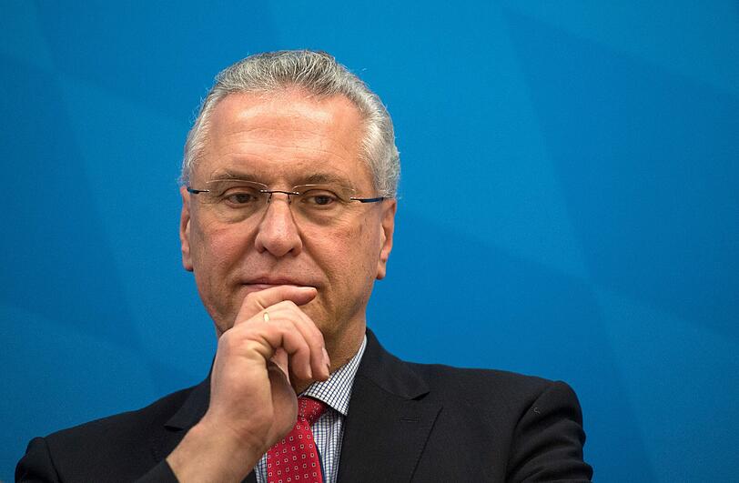 Nachdenklich: Bayerns Innenminister Joachim Herrmann.