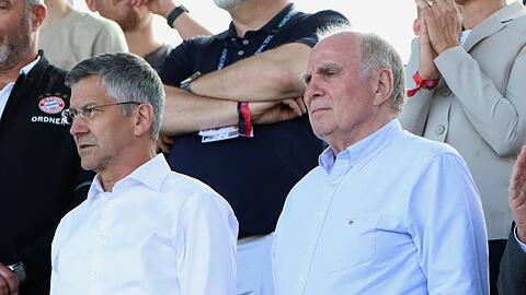 Präsident Herbert Hainer (l.) und Ehrenpräsident Uli Hoeneß gehören zur neuen (alten) Führungsriege des FC Bayern.