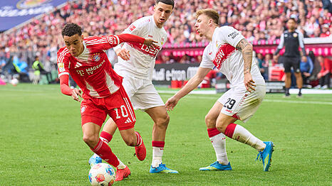 N&auml;hert sich seiner Topform: Bayern-Star Jamal Musiala (l.), hier gegen Stuttgart.