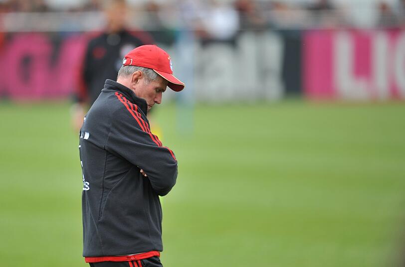 Am "Tag danach" nehmen die Bayern den Trainingsbetrieb wieder auf. Die Stimmungslage ist dabei deutlich erkennbar - die Bilder von der Säbener Straße .