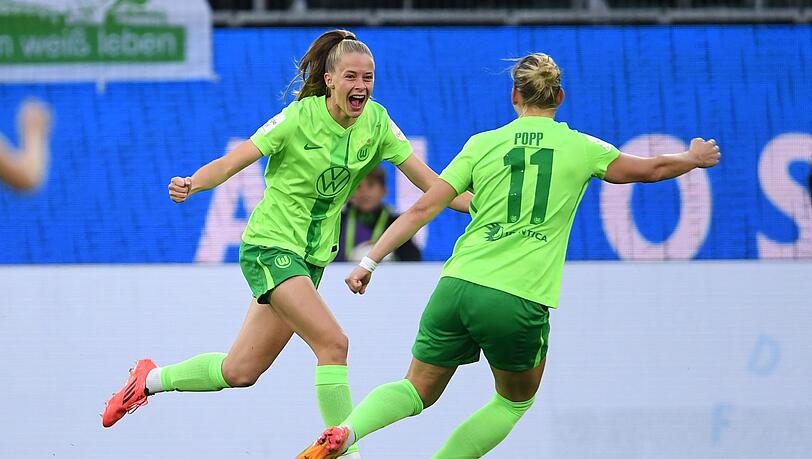 Endemann und Popp bejubeln das frühe 1:0 für den VfL. Endemann und Popp bejubeln das frühe 1:0 für den VfL.