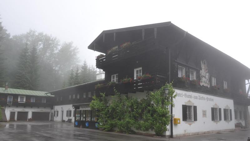 Das Hotel "Zum Türken" oberhalb von Berchtesgaden. Foto: Peter Kneffel/dpa Das Hotel "Zum Türken" oberhalb von Berchtesgaden. Foto: Peter Kneffel/dpa