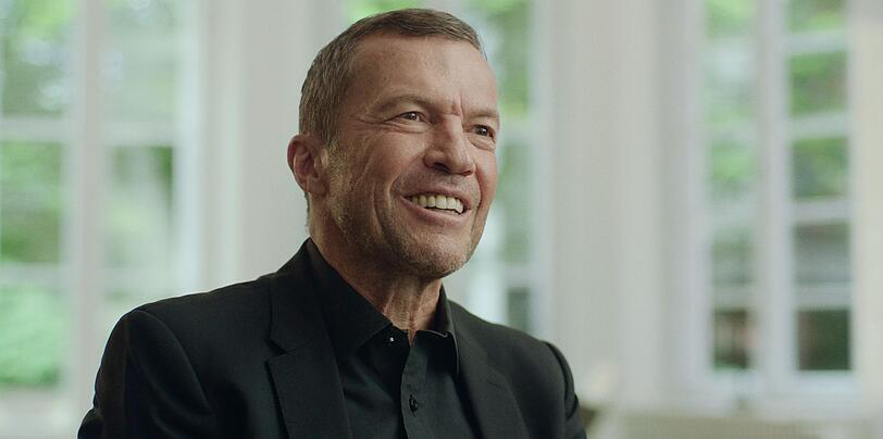 In "Ein Sommer in Italien - WM 1990" erinnern sich viele Ex-Spieler zurück - darunter auch Lothar Matthäus (Bild), damals einer der größten Leistungsträger. In "Ein Sommer in Italien - WM 1990" erinnern sich viele Ex-Spieler zurück - darunter auch Lothar Matthäus (Bild), damals einer der größten Leistungsträger.