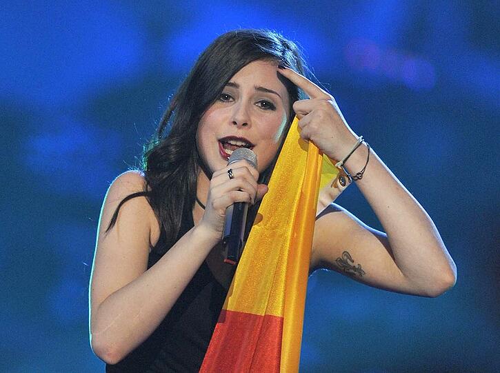 Lena - sie das geschafft, worauf Deutschland so lange warten musste: 2010 gewann sie den Eurovision Song Contest, ein Jahr später, bei der Titelverteidigung, belegte sie immerhin Platz 10. Die Bilder der süßen Hannoveranerin.