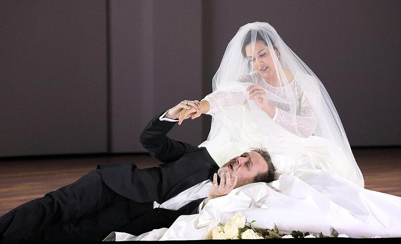 Christian Gerhaher (Graf) und Federica Lombardi (Gräfin).