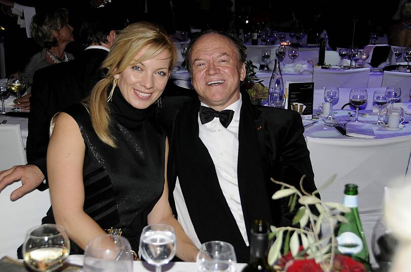 Er hat bereits das Hochzeitsmahl getestet, sie ist ziemlich nervös: Heinz Winkler und seine Frau Denise.
