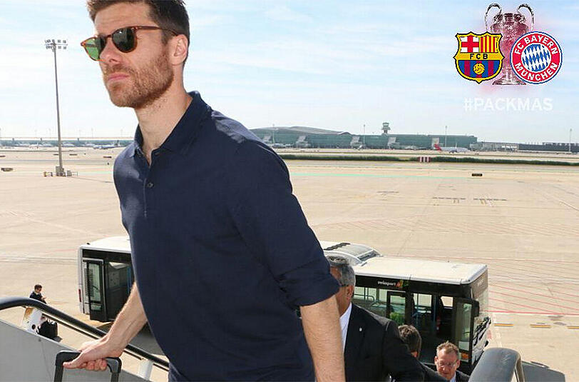 Dicke Sonnenbrille im Gesicht: Bayerns Xabi Alonso bei der Rückreise von Barcelona nach München.