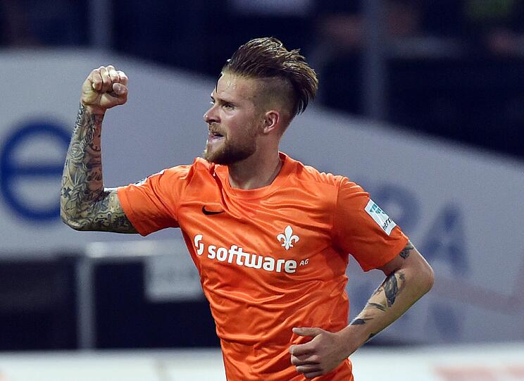 Der Darmstädter Tobias Kempe bejubelt seinen Treffer zum 0:1.