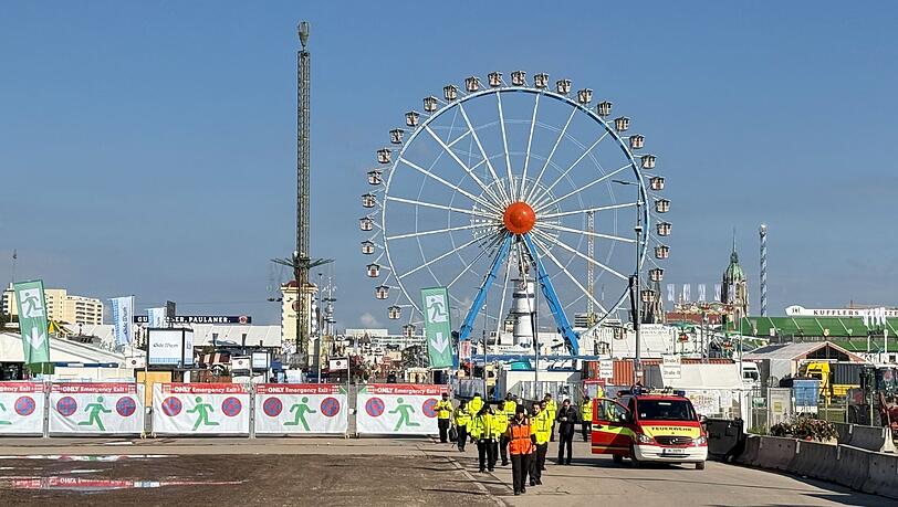 Das Oktoberfest bleibt bis mindestens 17.00 Uhr geschlossen.