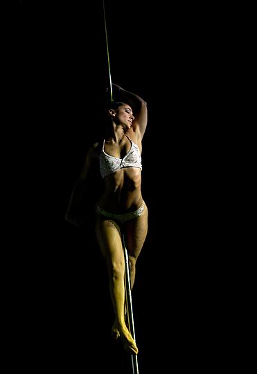 Die besten Stangentänzer treffen sich bei den südamerikanischen Pole Dance Meisterschaften.