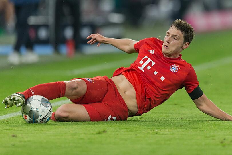 Voller Einsatz! Benjamin Pavard hat sich beim FC Bayern mittlerweile festgespielt.