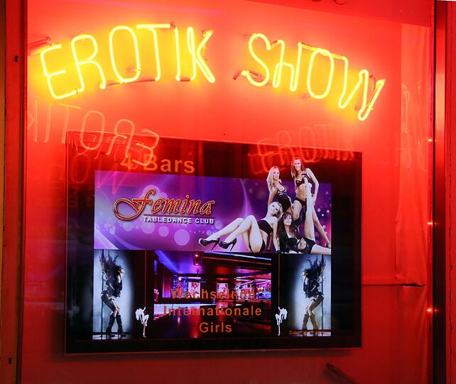 ...Erotik Shows...