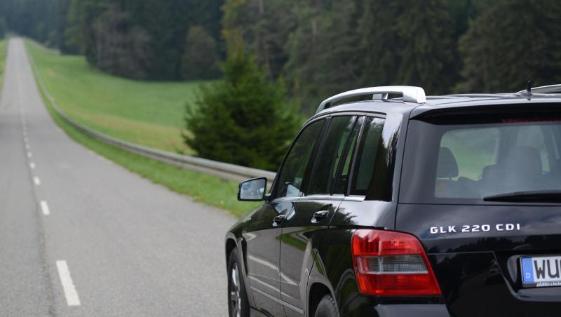Mercedes-Benz GLK 220 CDI: In der Dieselaffäre gibt es bei Daimler einen neuen Verdacht auf Manipulation von Software für die Abgasreinigung. Mercedes-Benz GLK 220 CDI: In der Dieselaffäre gibt es bei Daimler einen neuen Verdacht auf Manipulation von Software für die Abgasreinigung.