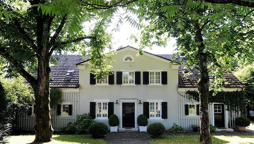 Das Wohnhaus des Komikers, Zeichners und Schriftstellers Loriot in Ammerland (Oberbayern) in der N&auml;he des Starnberger Sees.