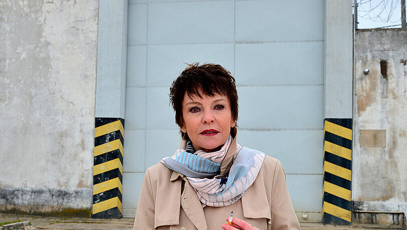 "Mörderhus - Der Usedom-Krimi": Karin wird nach sechs Jahren Haft entlassen "Mörderhus - Der Usedom-Krimi": Karin wird nach sechs Jahren Haft entlassen
