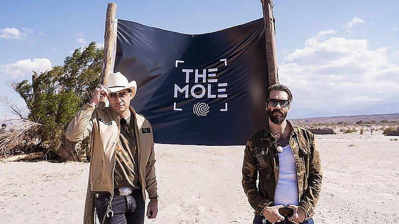 "The Mole - Wem kannst Du trauen?": Alec Völkel und Sascha Vollmer von "The BossHoss" moderieren die Challenge