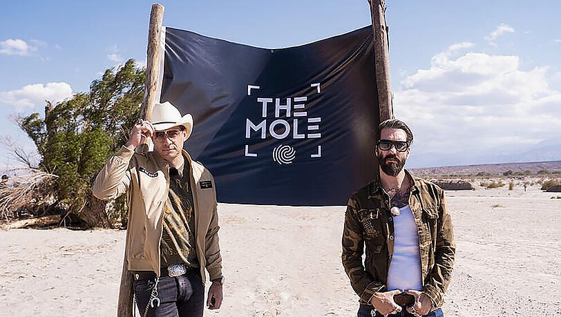 "The Mole - Wem kannst Du trauen?": Alec Völkel und Sascha Vollmer von "The BossHoss" moderieren die Challenge "The Mole - Wem kannst Du trauen?": Alec Völkel und Sascha Vollmer von "The BossHoss" moderieren die Challenge