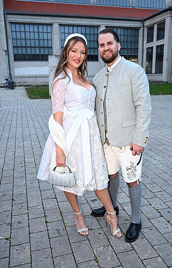 Joelina Drews mit Freund Adrian Louis