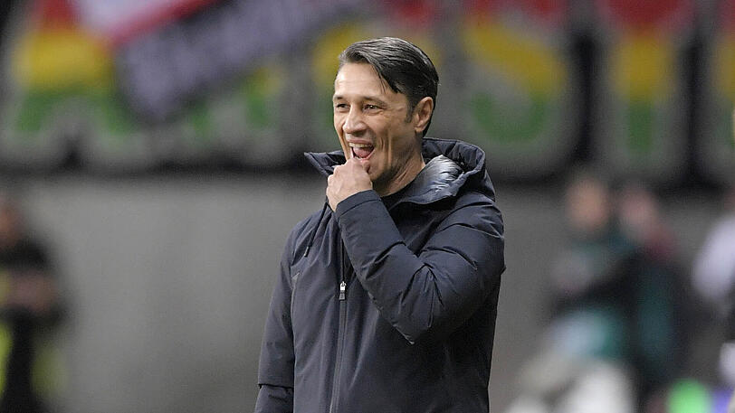 Niko Kovac verteidigt sein Team nach der 1:5-Klatsche bei Eintracht Frankfurt.
