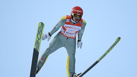 Richard Freitag zeigte beim Teamspringen von der Mühlenkopfschanze eine starke Leistung.