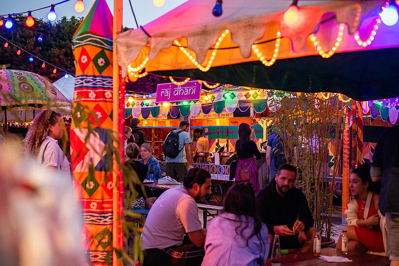 Indien auf Tollwood: ferne Kulturen und kulinarische Spezialitäten.