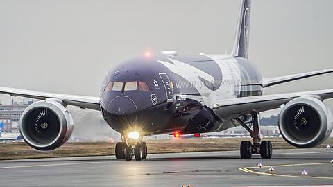 Die Lufthansa schickt zum 100. Jahrestag sechs Jets in einer Sonderlackierung auf die Strecke.