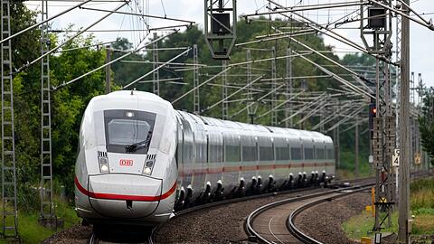 In diesem Jahr soll die Strecke Hamburg-Berlin saniert werden. (Archivbild)