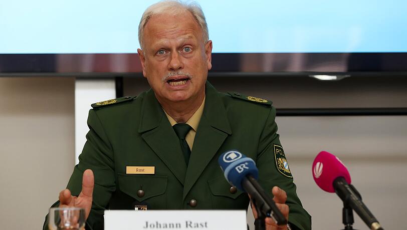 Polizeipräsident Johann Rast. Polizeipräsident Johann Rast.