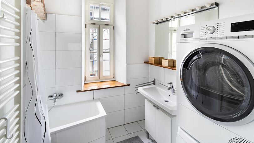 Waschen müssen die Bewohner der Wohnung "Isar" aber selbst. Waschen müssen die Bewohner der Wohnung "Isar" aber selbst.