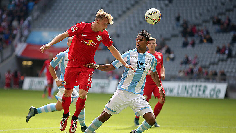 Torschütze im Hinspiel: 1860-Stürmer Rubin Okotie (r.) beim 2:2 gegen RB Leipzig in Fröttmaning. Torschütze im Hinspiel: 1860-Stürmer Rubin Okotie (r.) beim 2:2 gegen RB Leipzig in Fröttmaning.