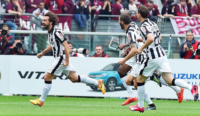 So jubelte Juventus-Star Andrea Pirlo (links) nach seinem 1:0 im Lokalderby gegen den FC Turin.