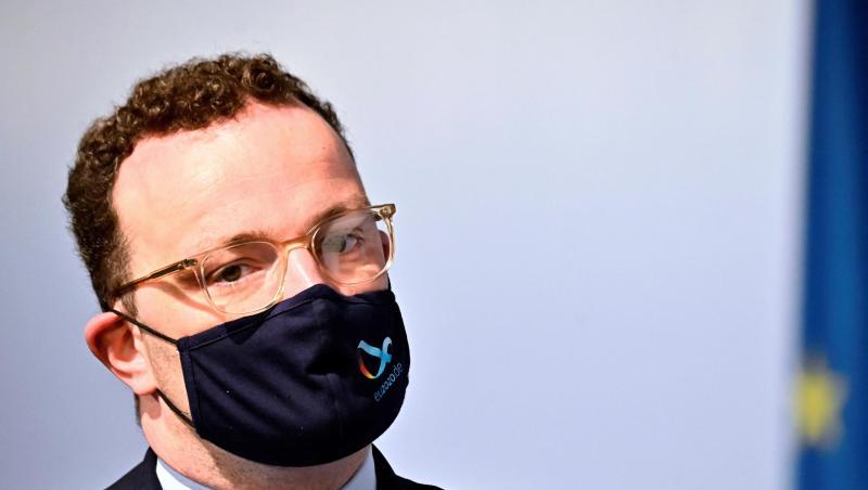 Jens Spahn (CDU), Bundesgesundheitsminister, trägt einen Mundschutz. Foto: Tobias Schwarz/AFP Pool/dpa/Archivbild Jens Spahn (CDU), Bundesgesundheitsminister, trägt einen Mundschutz. Foto: Tobias Schwarz/AFP Pool/dpa/Archivbild