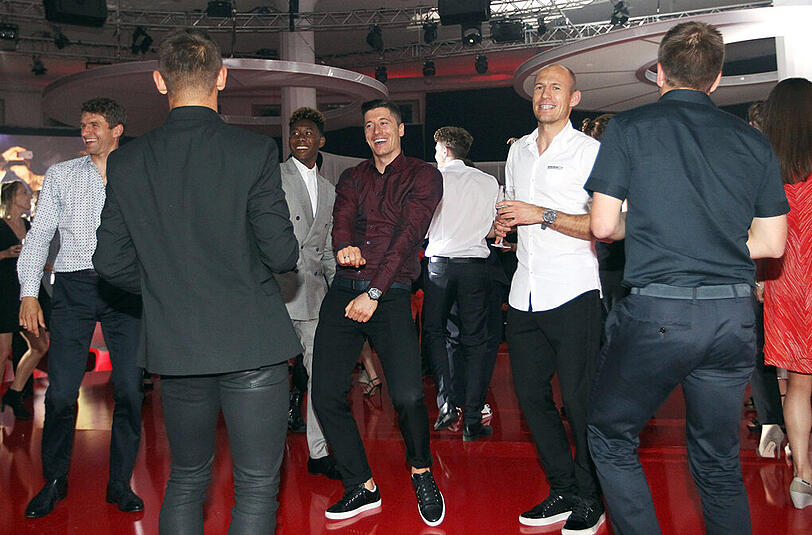 Robert Lewandowski hatte gleich doppelt Grund zum Feiern.