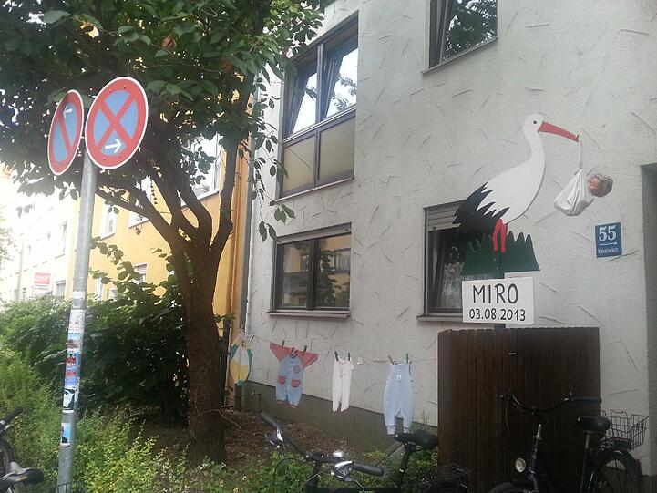 ...dass in diesem Haus ein neuer kleiner Münchner willkommen geheißen wird.