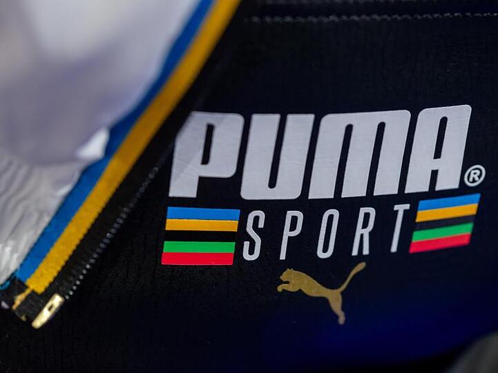 Der Sportartikelhersteller Puma will wegen der Coronavirus-Pandemie die Dividende aussetzen.
