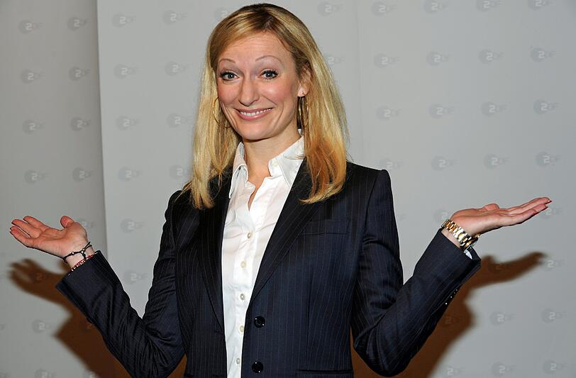 Mit 40 Jahren gefragter denn je: Monika Gruber beim Fototermin des ZDF.