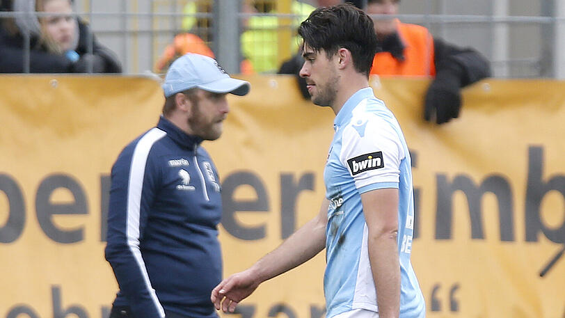 Gehen sie bald getrennte Wege? Löwencoach Danieln Bierofka und Aaron Berzel.