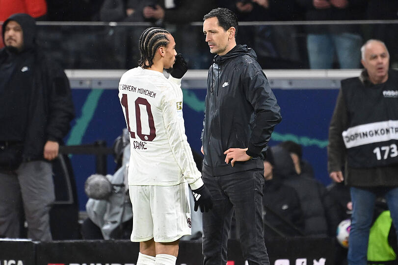 Als Trainer der Eintracht (r.) hätte Toppmöller seinen Coup beinahe aufs Ergebnis genau wiederholt.