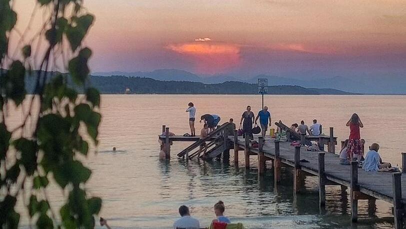 &bdquo;Ein Ort f&uuml;r alle": der Steg 1 am Starnberger See.